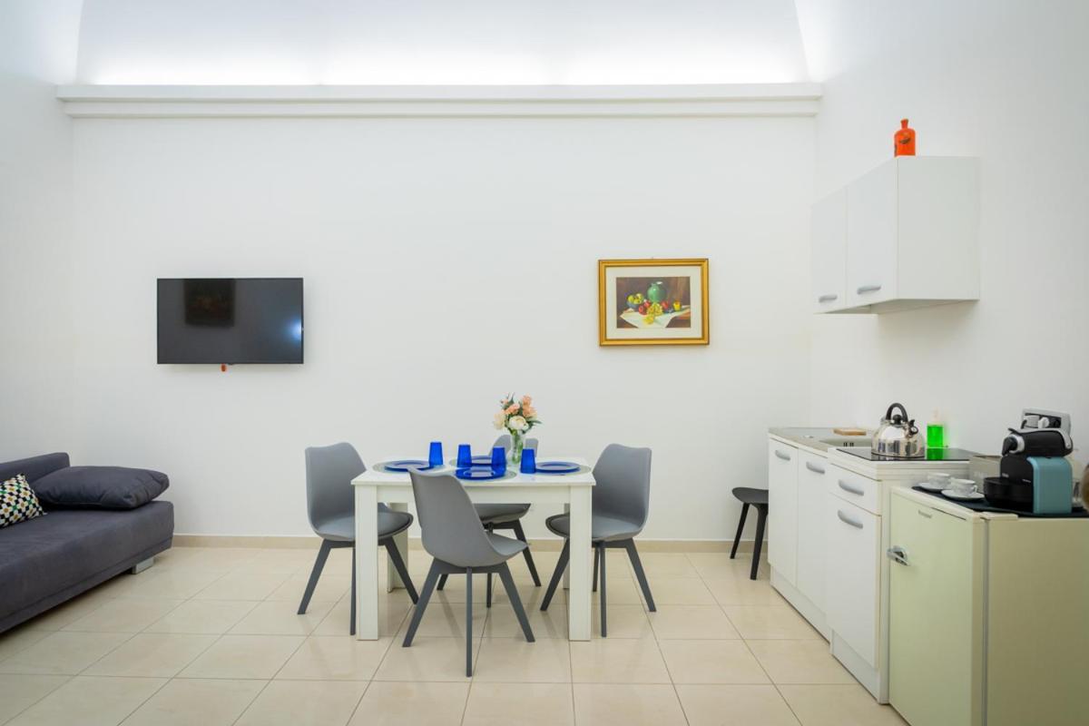 Antica Dimora Capruzzi Apartment Bari Exterior photo